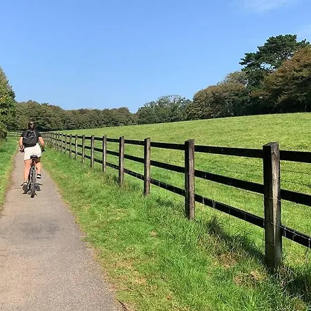 ** Beautiful Scenery - Cyclists & Walkers Dream ** Log Burner ** Peaceful Hamlet ** *